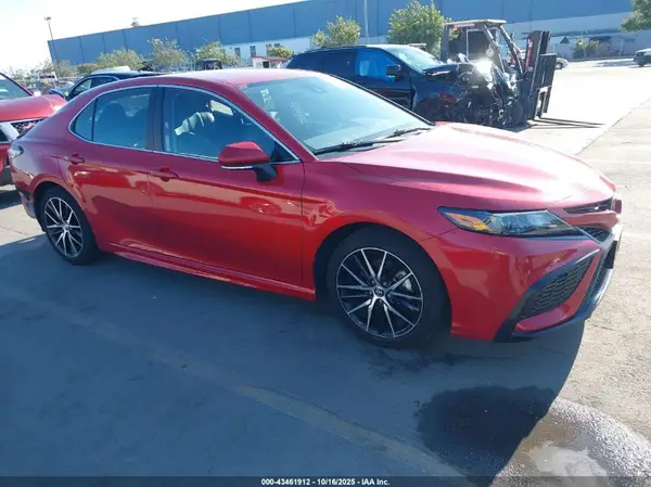 4T1G11AK7PU156035 2023 TOYOTA CAMRY - Image 1