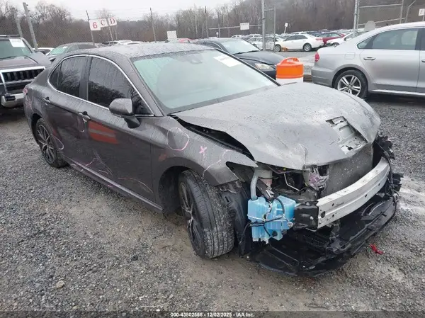 4T1G11AK7PU166922 2023 TOYOTA CAMRY - Image 1