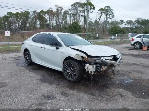 4T1G11AK7PU169240 2023 TOYOTA CAMRY - Image 1