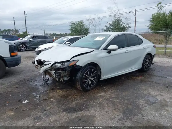 4T1G11AK7PU169240 2023 TOYOTA CAMRY - Image 2