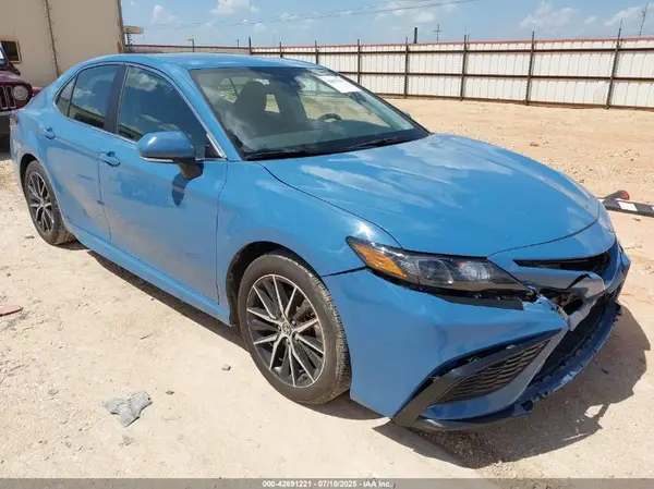 4T1G11AK7PU174020 2023 TOYOTA CAMRY - Image 1