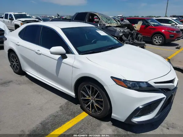 4T1G11AK7PU723618 2023 TOYOTA CAMRY - Image 1