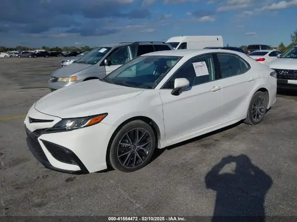 4T1G11AK7PU737387 2023 TOYOTA CAMRY - Image 2