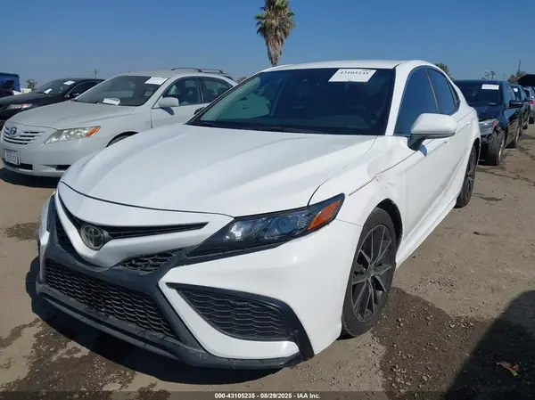 4T1G11AK7PU741195 2023 TOYOTA CAMRY - Image 2