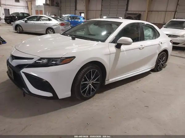 4T1G11AK7PU743724 2023 TOYOTA CAMRY - Image 2