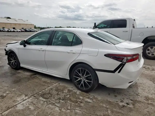 4T1G11AK7PU747417 2023 TOYOTA CAMRY - Image 2