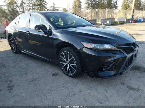 4T1G11AK7PU748924 2023 TOYOTA CAMRY - Image 1