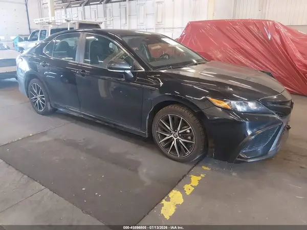 4T1G11AK7PU749197 2023 TOYOTA CAMRY - Image 1