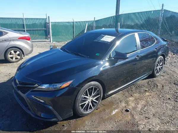4T1G11AK7PU749782 2023 TOYOTA CAMRY - Image 2