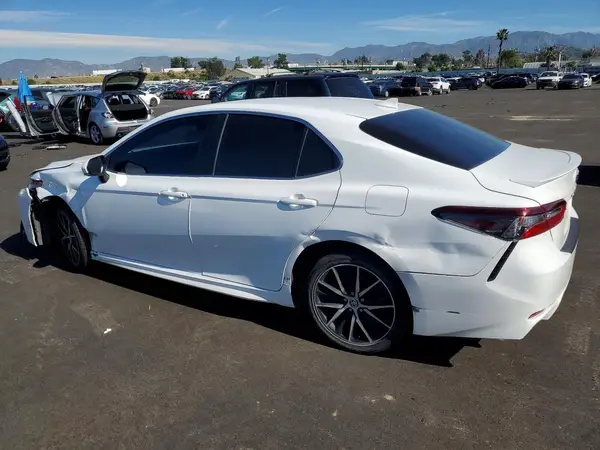 4T1G11AK7PU750060 2023 TOYOTA CAMRY - Image 2