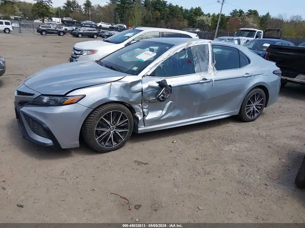 4T1G11AK7PU752584 2023 TOYOTA CAMRY - Image 2