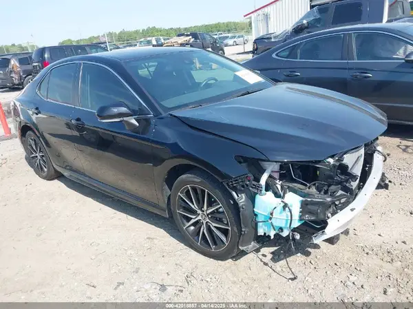 4T1G11AK7PU768431 2023 TOYOTA CAMRY - Image 1