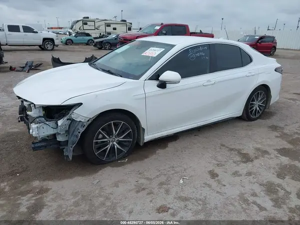 4T1G11AK7PU772124 2023 TOYOTA CAMRY - Image 2