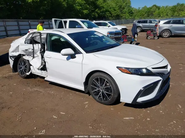 4T1G11AK7PU777095 2023 TOYOTA CAMRY - Image 1