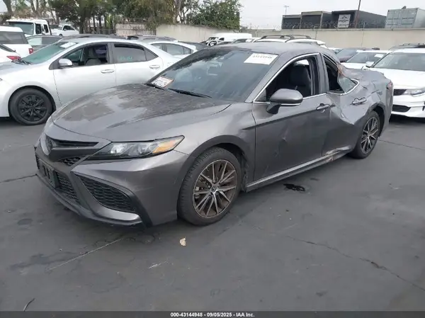 4T1G11AK7PU780806 2023 TOYOTA CAMRY - Image 2