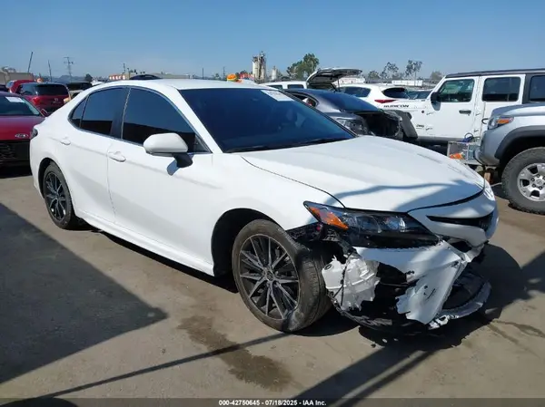 4T1G11AK7PU785830 2023 TOYOTA CAMRY - Image 1