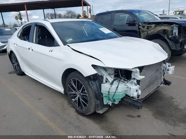 4T1G11AK7PU815084 2023 TOYOTA CAMRY - Image 1