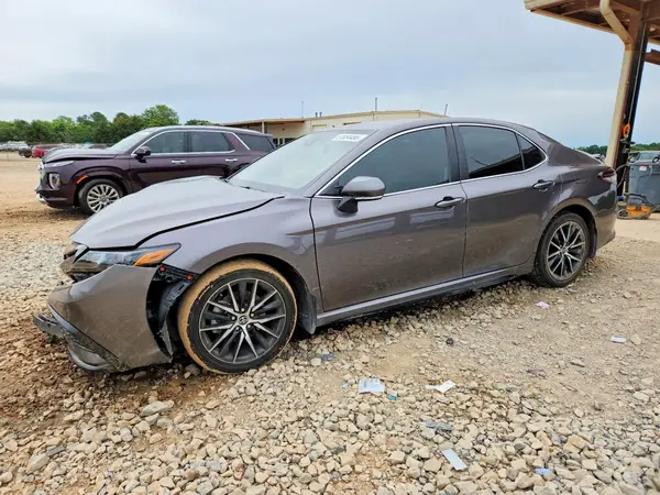 4T1G11AK7PU817885 2023 TOYOTA CAMRY - Image 1