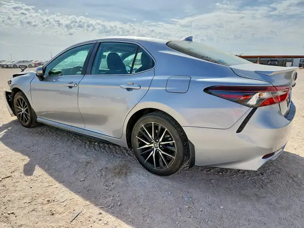 4T1G11AK7PU836789 2023 TOYOTA CAMRY - Image 2