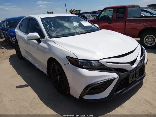 4T1G11AK7RU189555 2024 TOYOTA CAMRY - Image 1
