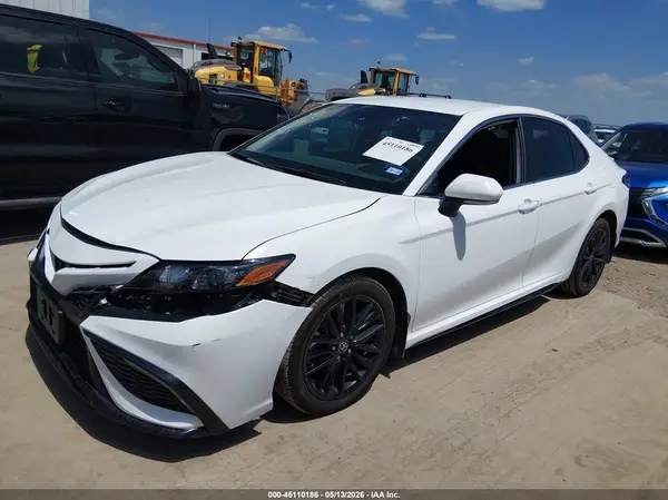 4T1G11AK7RU189555 2024 TOYOTA CAMRY - Image 2