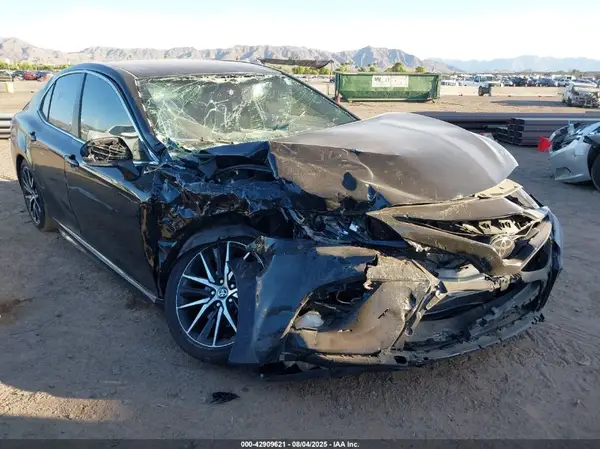 4T1G11AK7RU205494 2024 TOYOTA CAMRY - Image 1