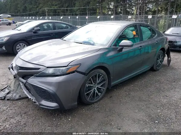 4T1G11AK7RU206533 2024 TOYOTA CAMRY - Image 2