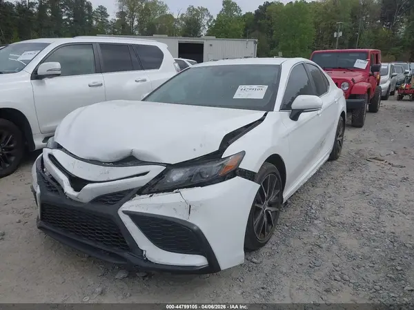 4T1G11AK7RU207777 2024 TOYOTA CAMRY - Image 2