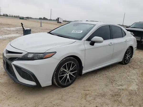4T1G11AK7RU213207 2024 TOYOTA CAMRY - Image 1