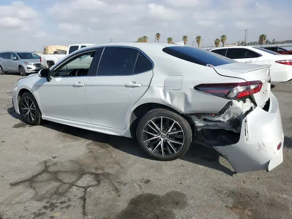 4T1G11AK7RU214681 2024 TOYOTA CAMRY - Image 2