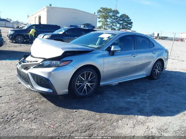 4T1G11AK7RU217015 2024 TOYOTA CAMRY - Image 2