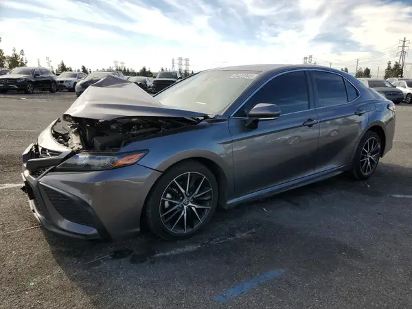 4T1G11AK7RU238690 2024 TOYOTA CAMRY - Image 1