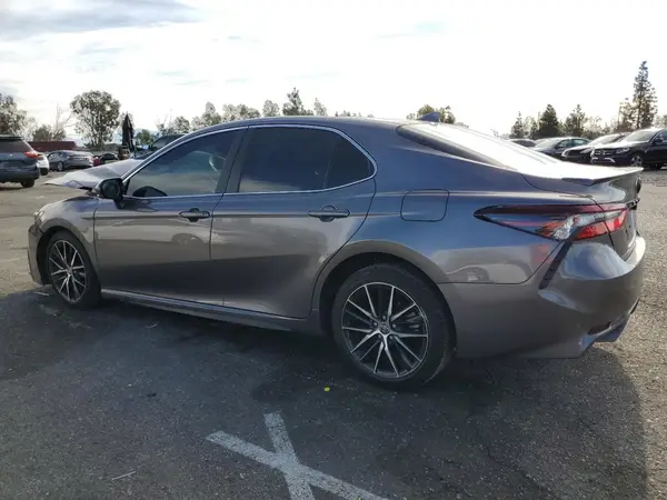 4T1G11AK7RU238690 2024 TOYOTA CAMRY - Image 2