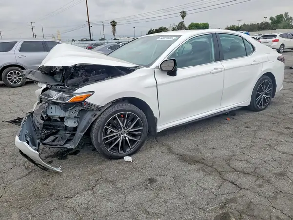 4T1G11AK7RU241928 2024 TOYOTA CAMRY - Image 1