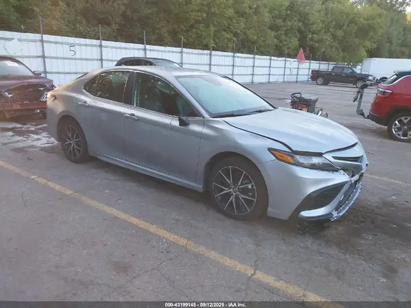 4T1G11AK7RU855345 2024 TOYOTA CAMRY - Image 1