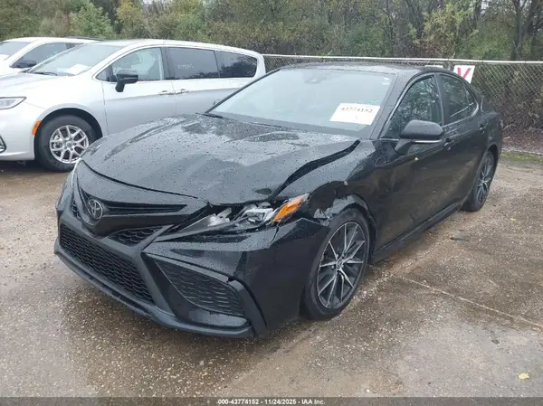 4T1G11AK7RU855779 2024 TOYOTA CAMRY - Image 2