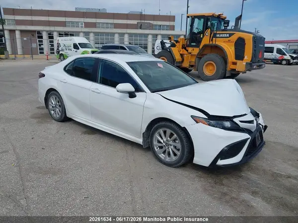 4T1G11AK7RU867611 2024 TOYOTA CAMRY - Image 1