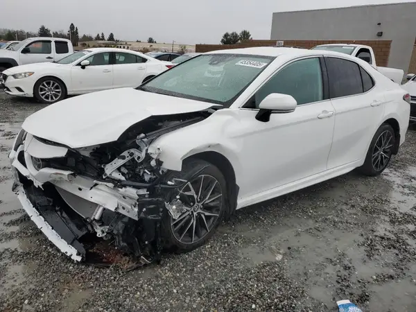 4T1G11AK7RU870685 2024 TOYOTA CAMRY - Image 1