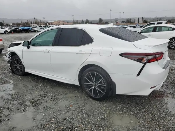 4T1G11AK7RU870685 2024 TOYOTA CAMRY - Image 2