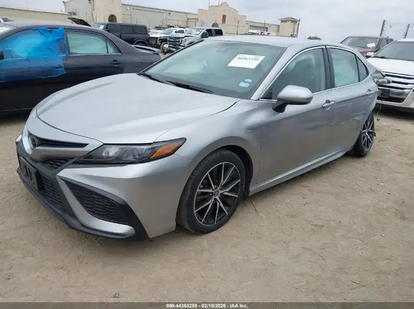 4T1G11AK7RU883291 2024 TOYOTA CAMRY - Image 2