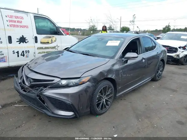 4T1G11AK7RU895425 2024 TOYOTA CAMRY - Image 2