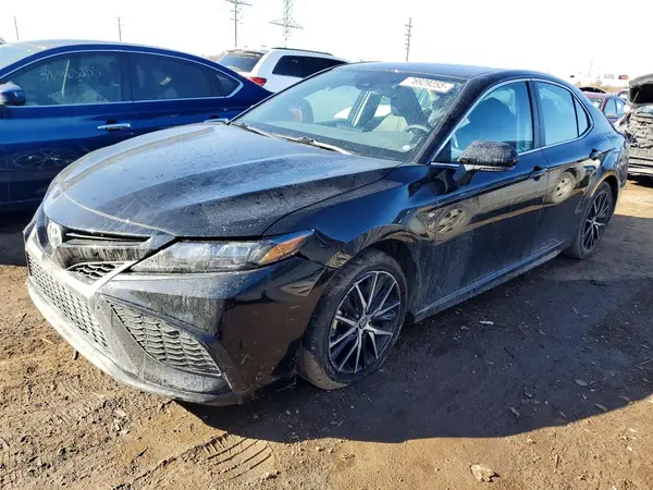 4T1G11AK7RU900588 2024 TOYOTA CAMRY - Image 1