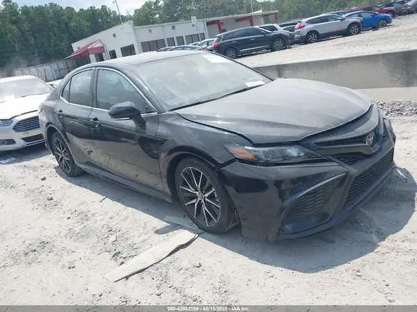 4T1G11AK7RU908917 2024 TOYOTA CAMRY - Image 1
