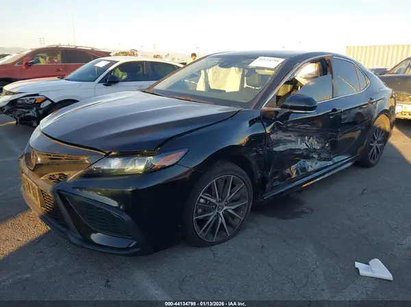 4T1G11AK7RU921098 2024 TOYOTA CAMRY - Image 2