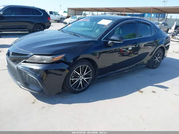 4T1G11AK7RU921134 2024 TOYOTA CAMRY - Image 2