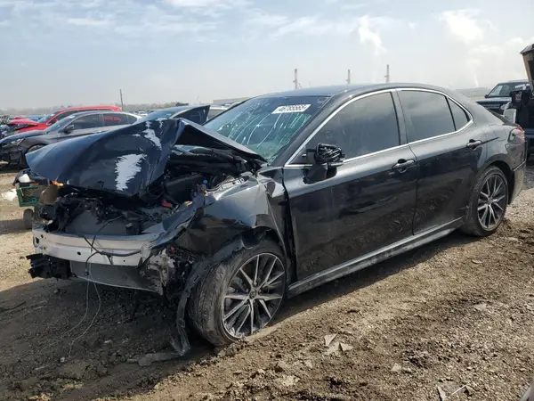4T1G11AK7RU921795 2024 TOYOTA CAMRY - Image 1