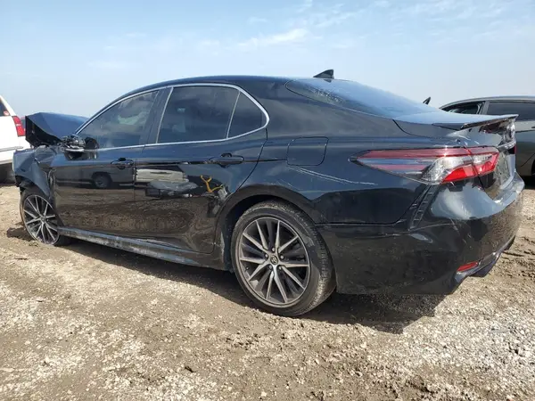4T1G11AK7RU921795 2024 TOYOTA CAMRY - Image 2