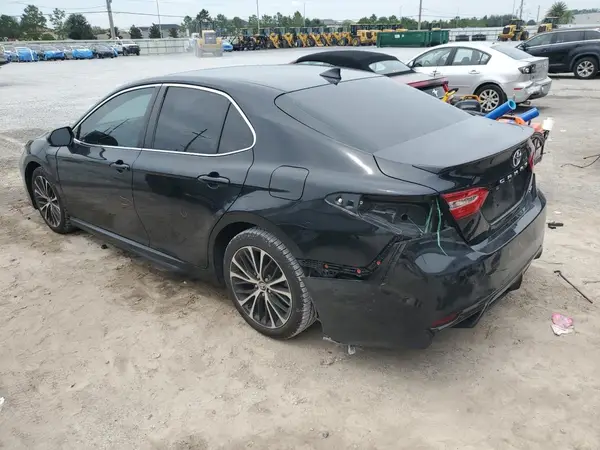 4T1G11AK8LU306003 2020 TOYOTA CAMRY - Image 2