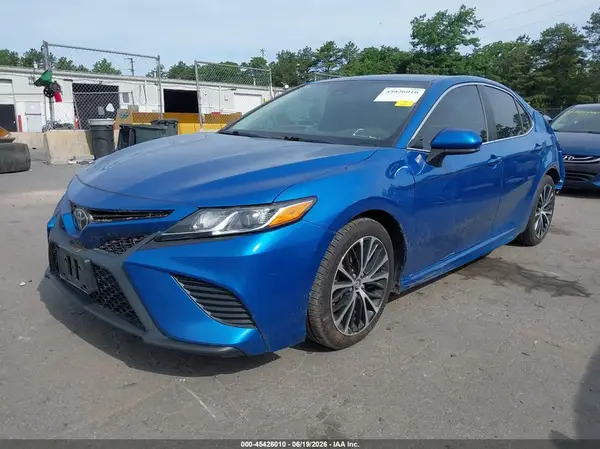 4T1G11AK8LU306440 2020 TOYOTA CAMRY - Image 2