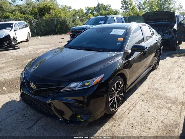 4T1G11AK8LU306454 2020 TOYOTA CAMRY - Image 2